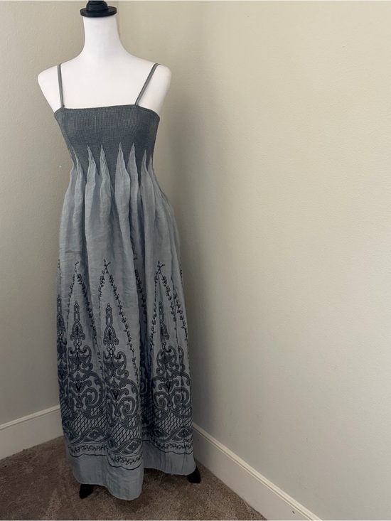 Dresses & Skirts - 2Yk Lapis strapless dress